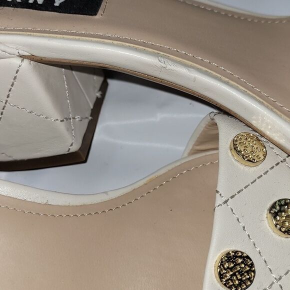 DKNY    - Picture 10 of 12